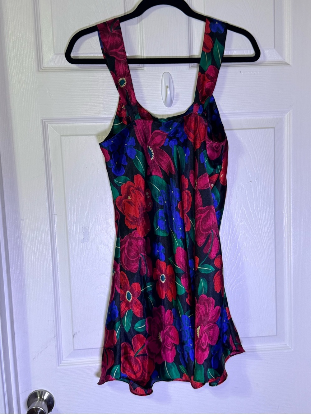 Vintage Floral Scoop-Neck Mini Dress in Red & Blue - Picture 4 of 7